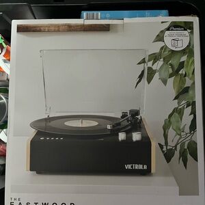 Victrola record player